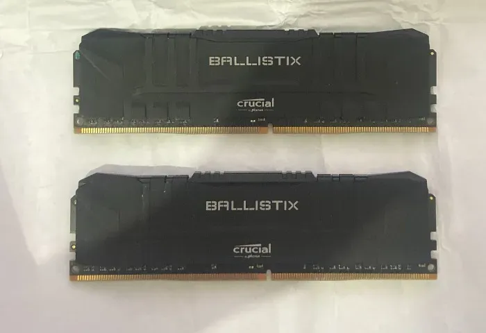 Memória RAM Ballistix 8GB 3000MHz