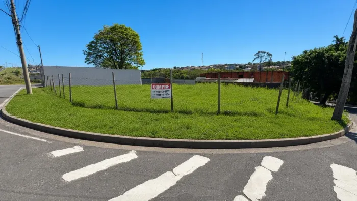 Imóvel para venda tem 379 metros quadrados no Jardim São Domingos II - Americana - SP