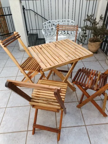 conjunto mesa e 4 cadeiras dobráveis