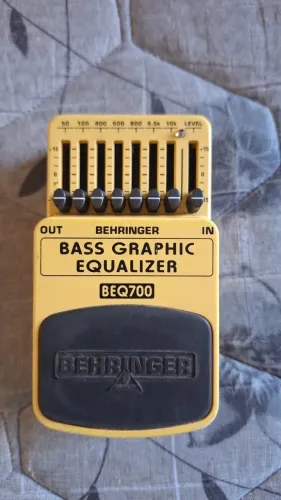 Pedal Behringer BEQ700