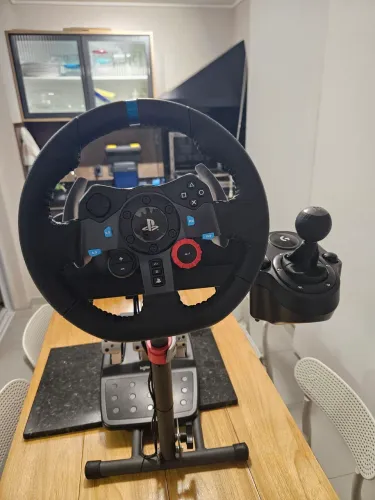 Logitech G29 completo com câmbio e suporte (cockpit) dobrável