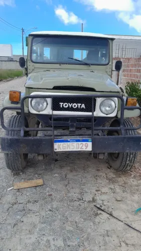 Toyota Band.Picape CD 2P Chassi Longo Diesel 1964