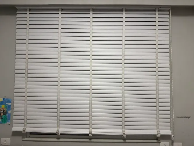 Persiana Horizontal Branca - Tamanho Grande