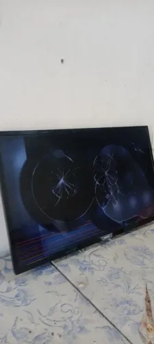 Vendo uma tv 32 polegadas para retirada de peças