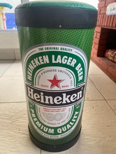 Banqueta personalizada Heineken