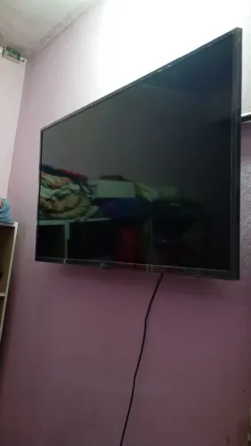Tv smarth 43 polegadas semi nova