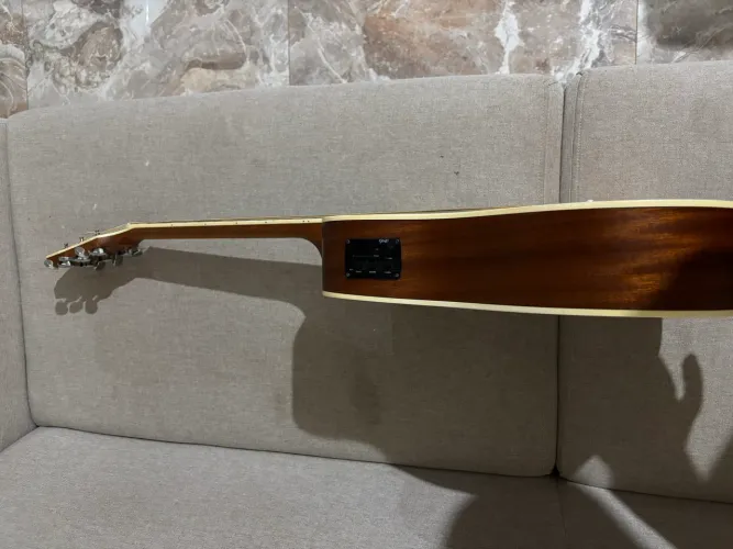 Violão baby seizi pra sair rápido