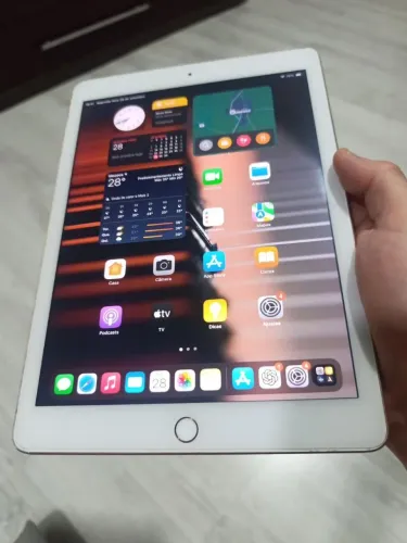 iPad 6ª Geração 128GB Muito Conservado + Película