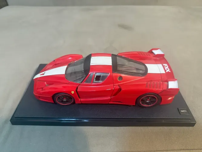 Ferrari Miniatura - Item de Colecionador!