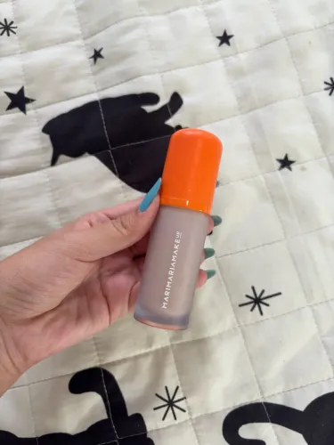 Corretivo e Base mari maria makeup