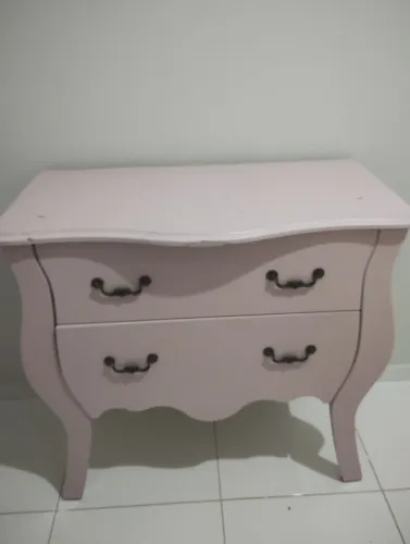 Vendo uma linda cômoda infantil - Além de cômoda, um lindo intem para decoração 