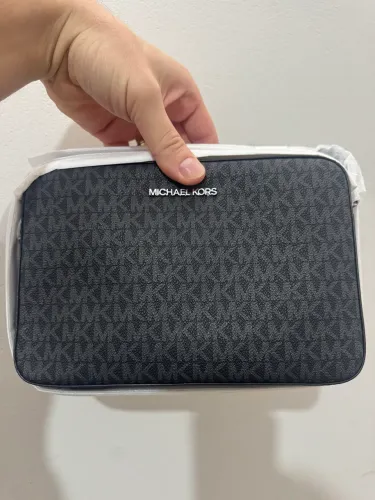 Bolsa Michael Kors Transversal Jet Set Logo Pequena - Preta - NOVO