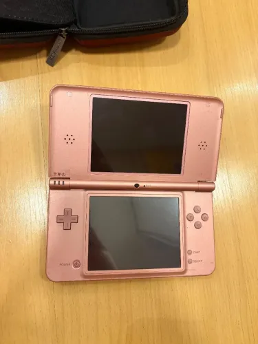 NINTENDO DSI XL metalix rose + jogos+R4+ case