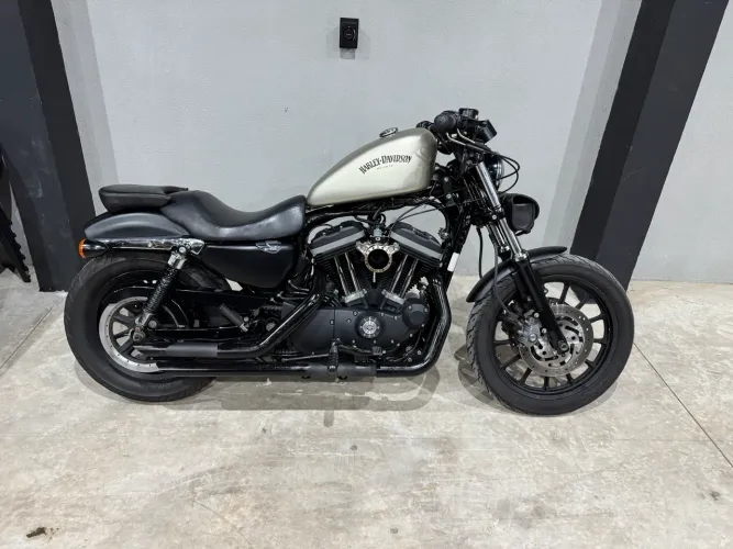 Oportunidade Harley Davdson 883 iron