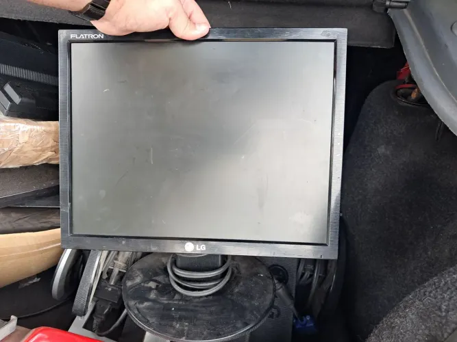 Monitor LCD 14"