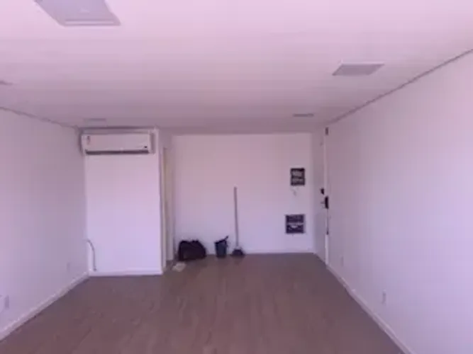 Excelente Sala 32m2 acabamento 1ª UPTOWN - Rio de Janeiro - RJ