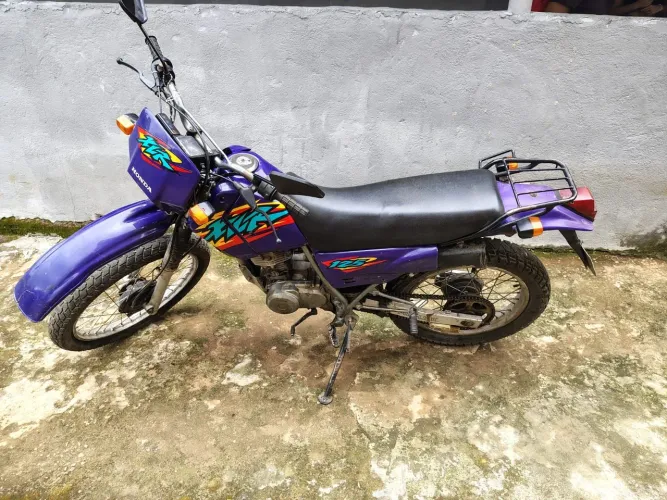 Moto XLR em ótimo estado de conservação 