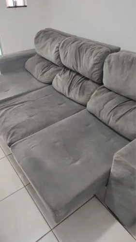 Sofá retrátil e reclinável