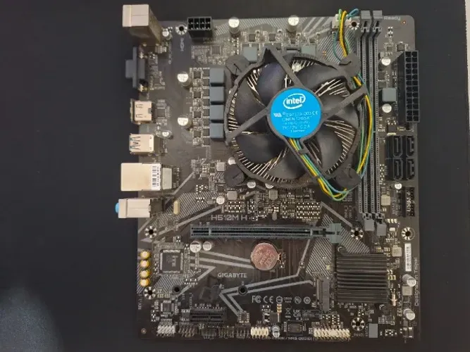 Placa-Mãe Gigabyte H510M (Rev.1.0), Intel LGA1200, mATX, DDR4 - H510M H