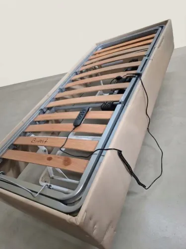 CAMA MOTORIZADA COM ELEVACAO DE LEITO