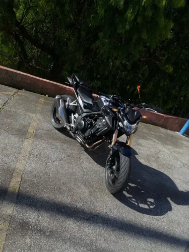 Honda CB 500f 2024