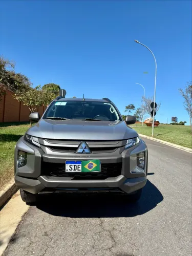 Mitsubishi L200 Trit. S.out. GLS 2.4 CD Diesel Aut. 2025