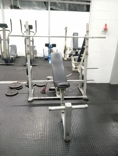 Aparelho Musculação Supino inclinado suporte para peso