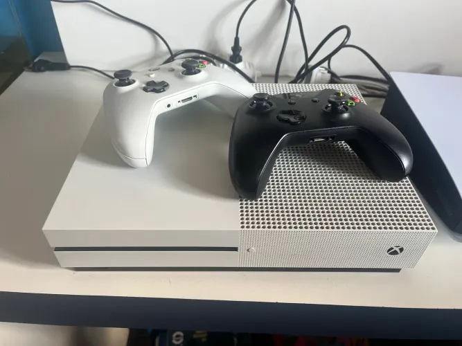 Xbox One S