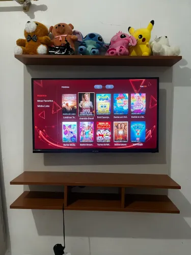 Estou vendendo essa tv de 32 polegadas smart tv,acompanha painel 