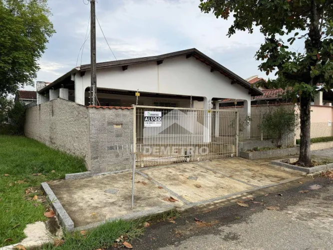 Casa 3 Dormitórios Guaratinguetá