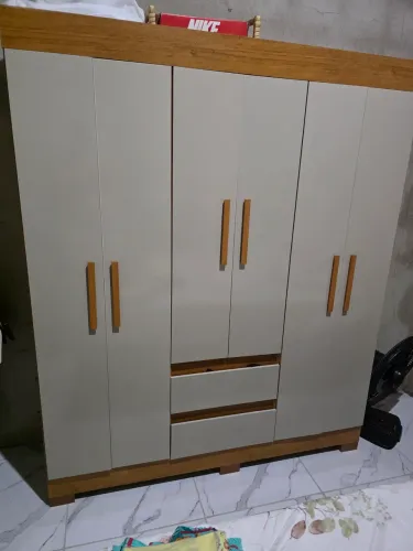 Guarda roupa 1.50 comprimento 1.80 altura
