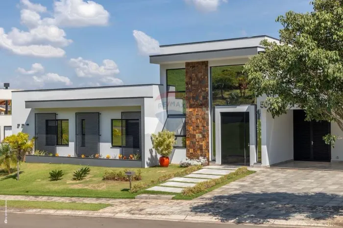 Casa térrea à venda com 3 suítes, no Condomínio Campo de Toscana, em Vinhedo - SP