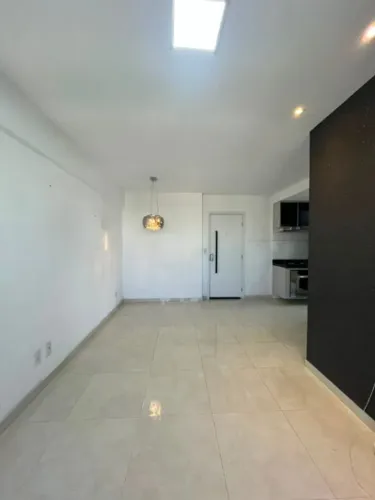 BOA VIAGEM | 60m² | Varanda | 2 Quartos com ar condicionado sendo 1 Suíte | Sala para 2 am