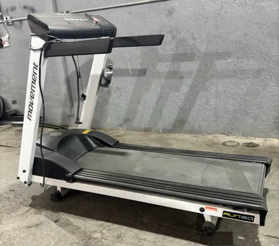 Esteira Elétrica RUN 3.0 Movement   Alta Performance e Resistência    *