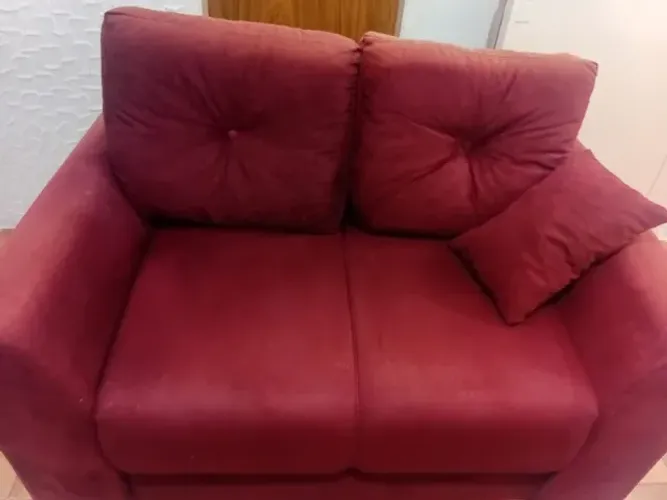 Sofá  de 2 e 3lugares em ótimo estado promoção Só essa semana!