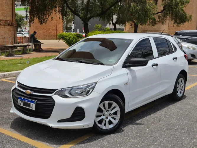 Chevrolet Onix Hatch 1.0 12V TB Flex Aut. 4P 2021