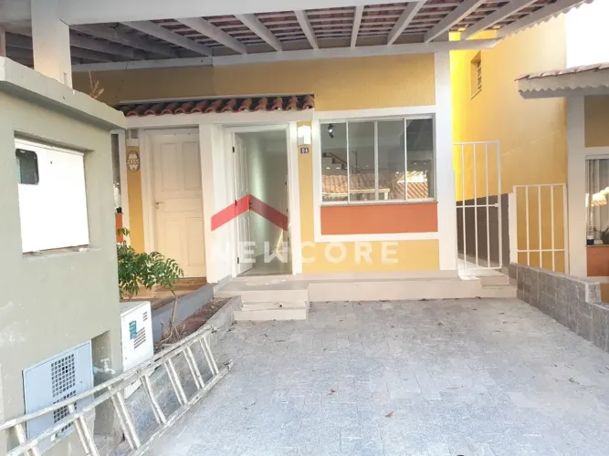 Casa de condomínio em Estrada Velha de Sorocaba - Granja Viana - Cotia/SP