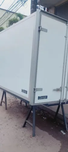 Vendo ess baú novo para BONGO OU HR.