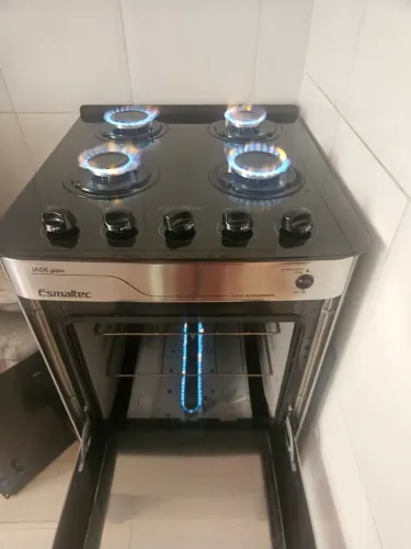 Vendo fogão Esmaltec 4 bocas