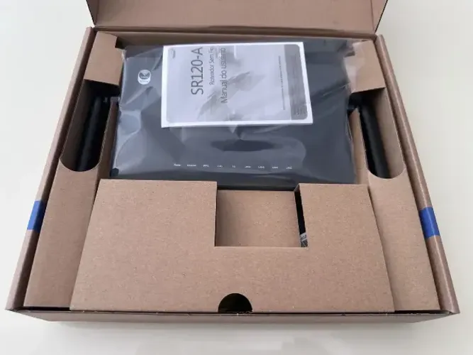 Roteador Fiberhome Sr120-a Dual Band Ac 1200 Mbps Faz Ppoe