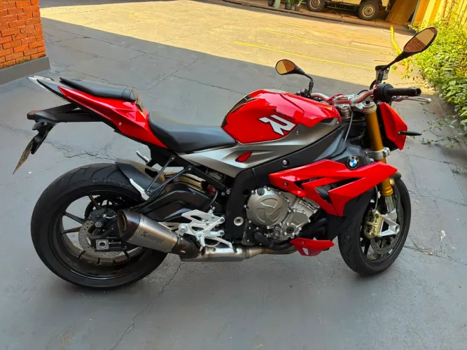 Moto BMW S 1000R