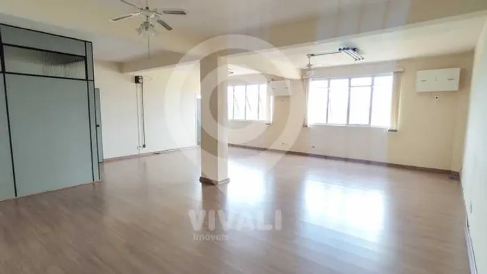 Sala - / Comercial / Centro