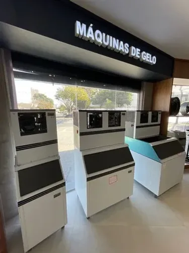 Maquina de Gelo