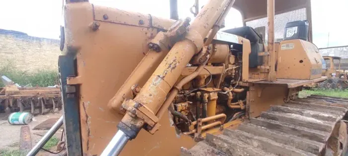 Trator de esteiras D 60 E