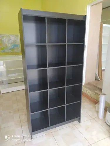 COLMÉIA PRETA MDF.