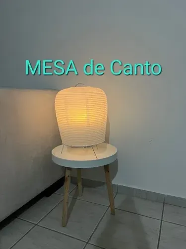 Mesa de Canto e cabeira Nova/ Lacrada