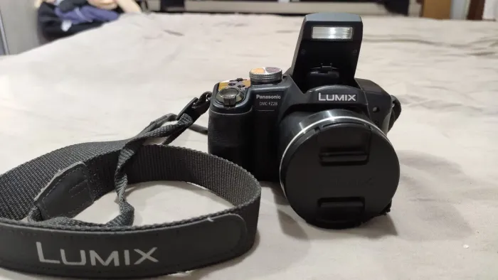 Máquina Fotográfica Panasonic Lumix FZ 28