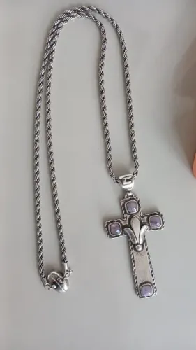 Corrente com crucifixo - prata envelhecida