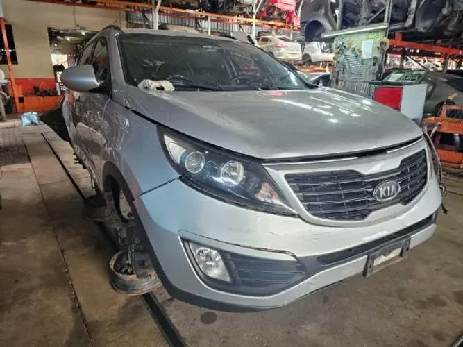 Peças usadas Kia Sportage 2011 2.0 16v gasolina 166cv câmbio automático