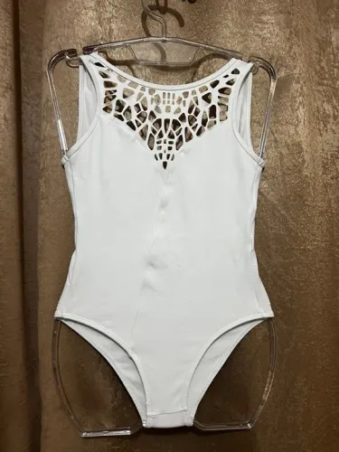 Body branco